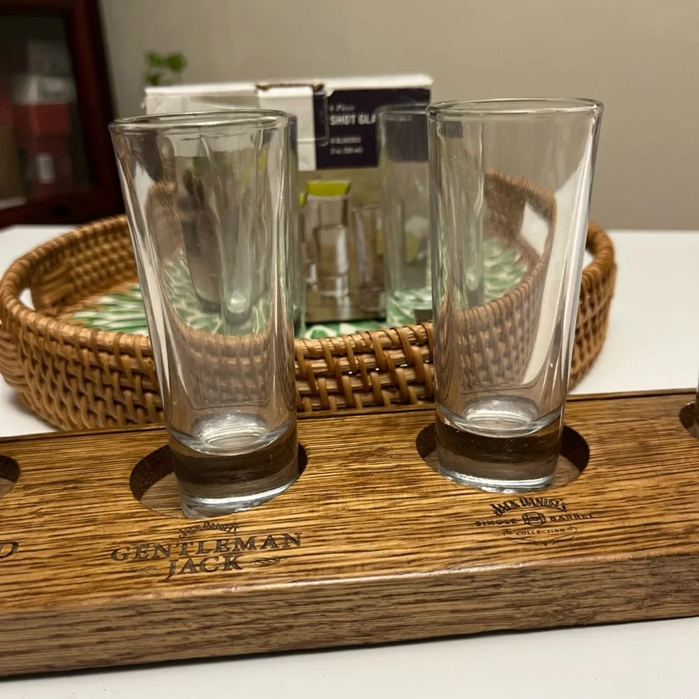 Tommy Bahama‎ Transparent Shot Glass Collection